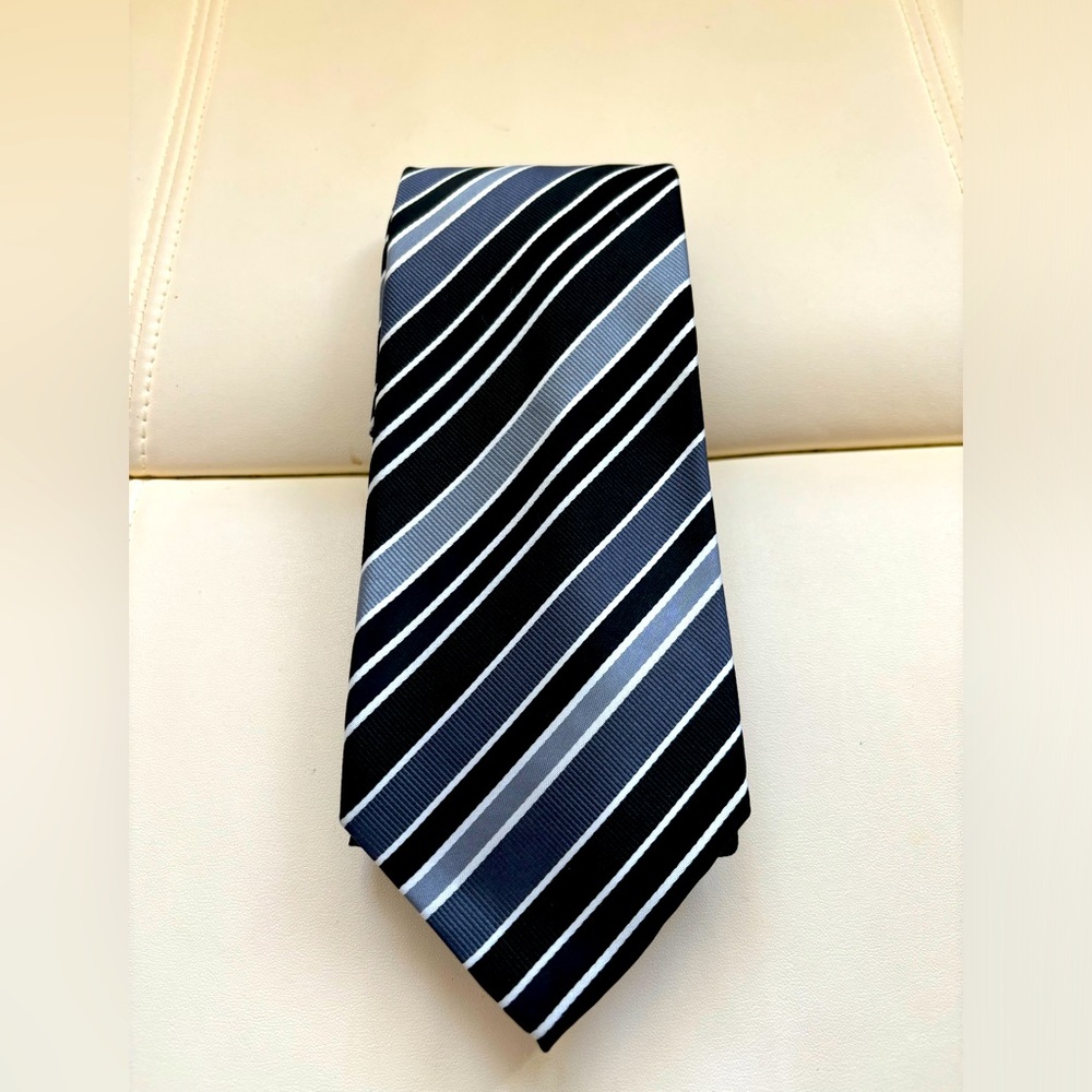 Mens Necktie Cruise Club Micro Fiber Striped Multicolor 58 Long Gray/black